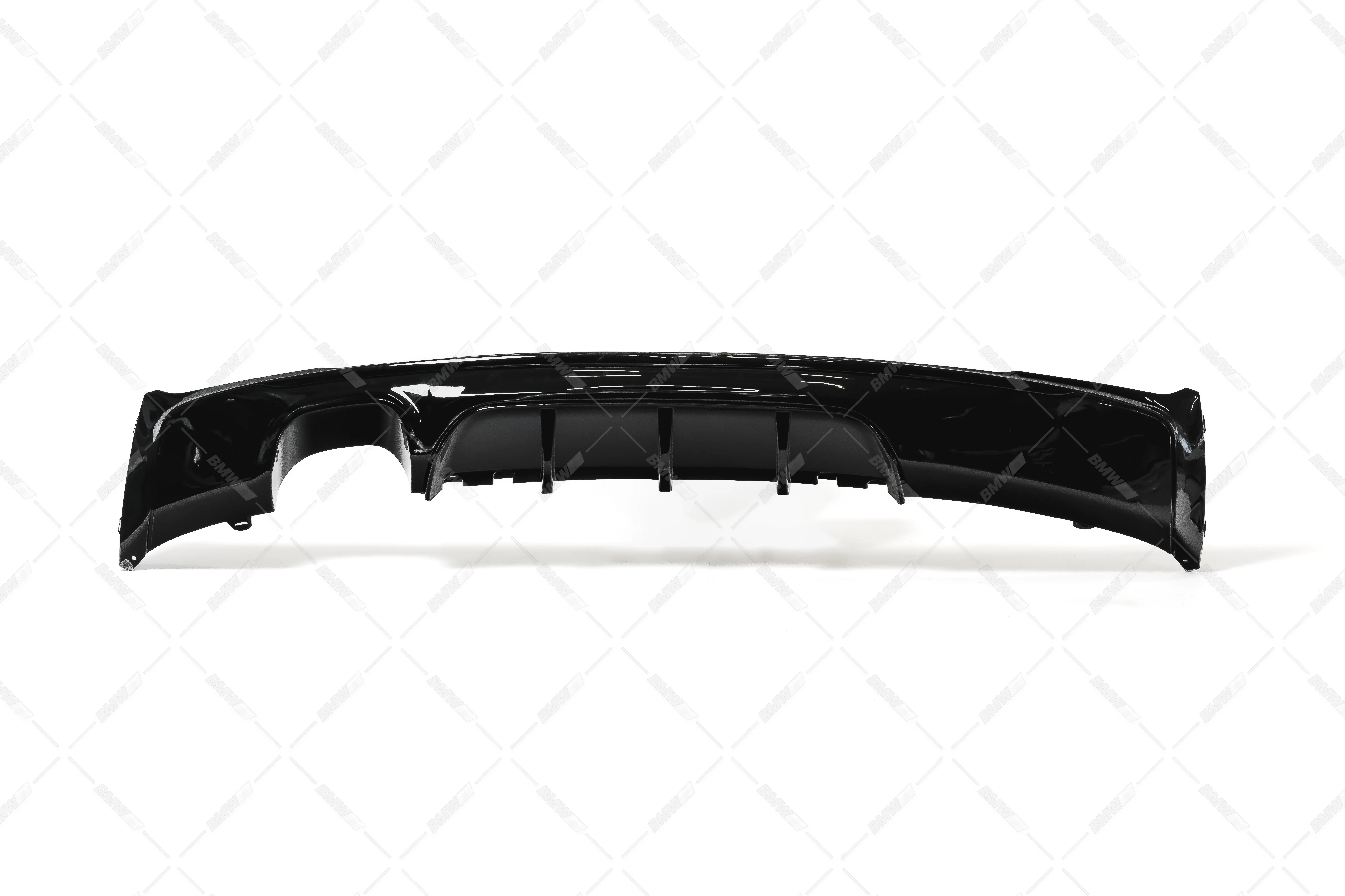 BMW F22 F23, M-Performance takapuskuriin diffusori kiiltävän musta - Image 3